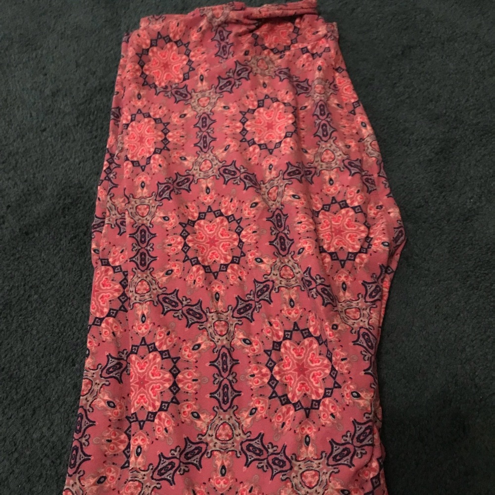 Tc Lularoe leggings